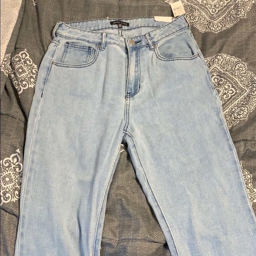 High Waist Mom Jeans *Kendall & Kylie*